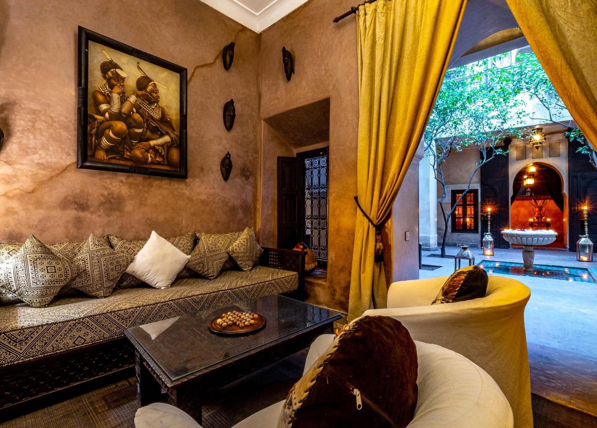 Dar Les Cigognes Riad
